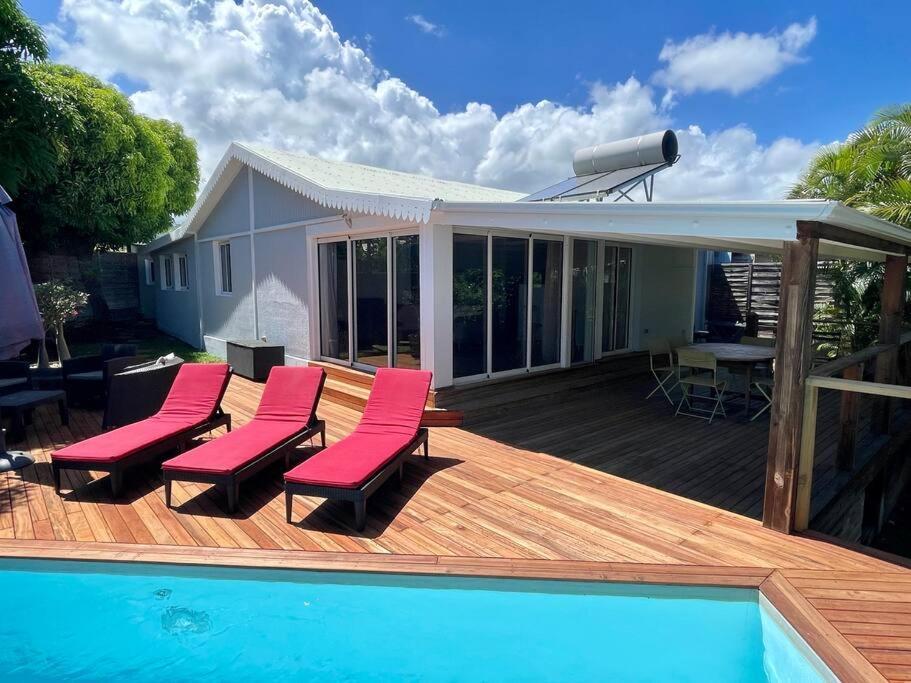 Villa Bourbon De Charme Saint-Gilles Les Bains Exterior photo
